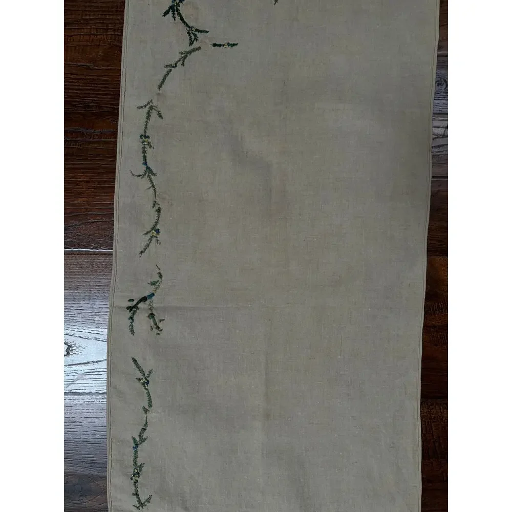 Vintage Rectangular Linen Table Runner Hand Embroidered Puffy Pink Rosebud Vine